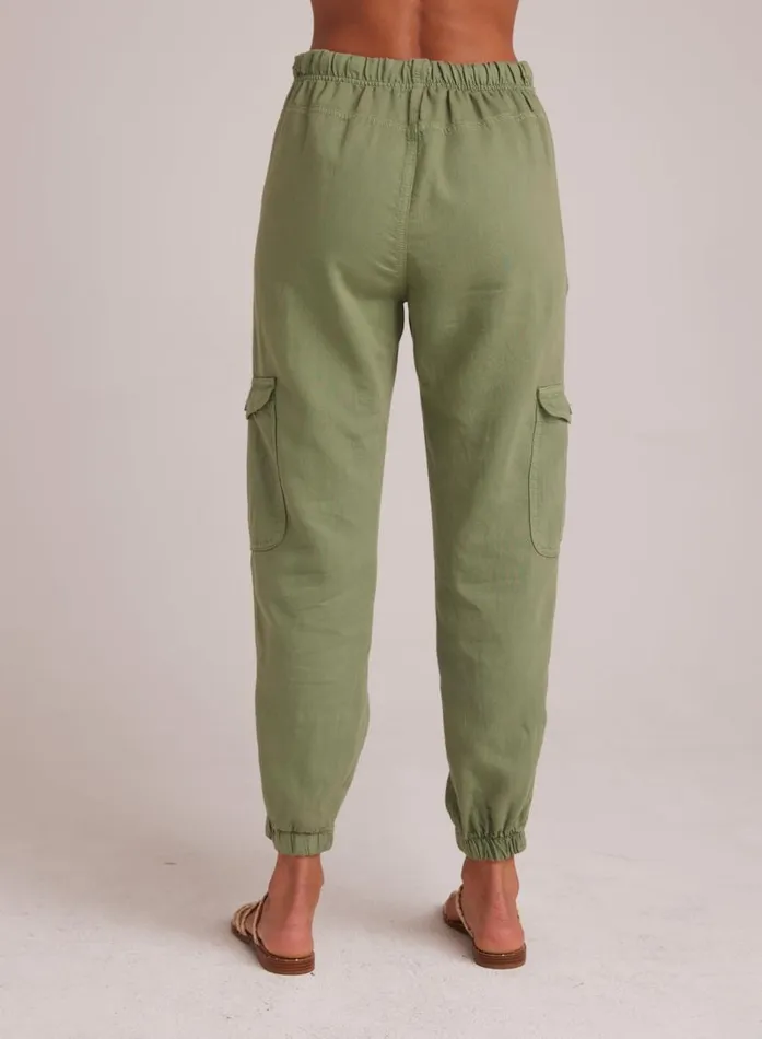 Bella Dahl Isla Pleated Jogger 8211 Lush Foliage Women Joggers Bella Dahl Isla Pleated Jogger 8211 Lush Foliage Women Joggers