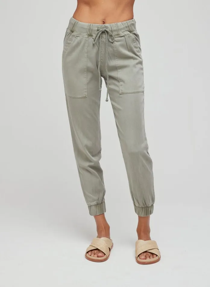Bella Dahl Pocket Jogger 8211 Soft Army Women Pants Bella Dahl Pocket Jogger 8211 Soft Army Women Pants