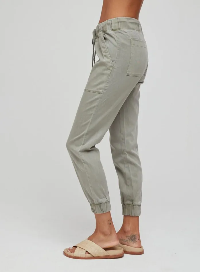 Bella Dahl Pocket Jogger 8211 Soft Army Women Pants Bella Dahl Pocket Jogger 8211 Soft Army Women Pants