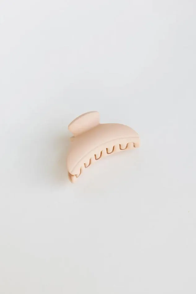 Bohme Hair Accessories Matte Claw Clip In Pink Pink 8211 Women