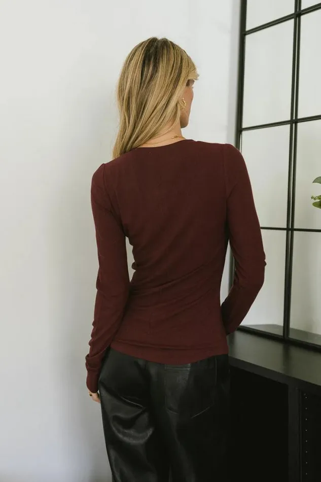 Bohme Tops Ivanna Henley Top In Burgundy Burgundy 8211 Women