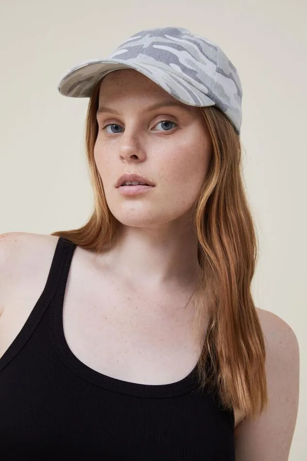 Cotton On ScarvesBeaniesandHats Classic Dad Cap Courtney Camo Green 8211 Women