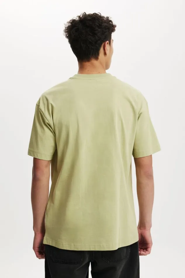 Cotton On Tees and Tanks Box Fit Pocket TShirt Green Tea 8211 Men Cotton On Tees and Tanks Box Fit Pocket TShirt Green Tea 8211 Men