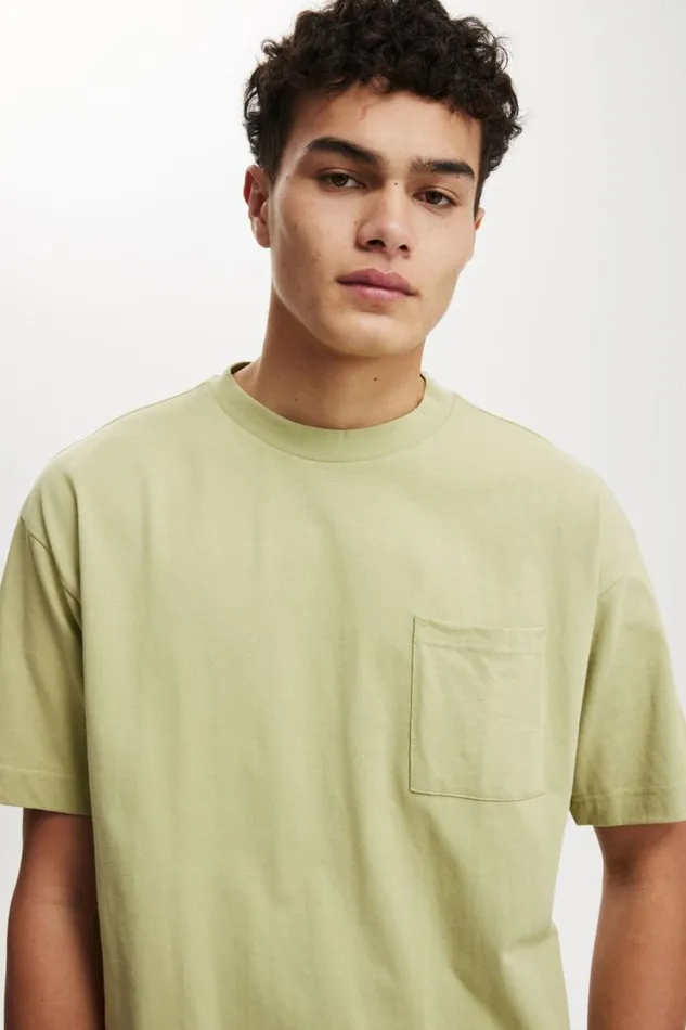 Cotton On Tees and Tanks Box Fit Pocket TShirt Green Tea 8211 Men Cotton On Tees and Tanks Box Fit Pocket TShirt Green Tea 8211 Men