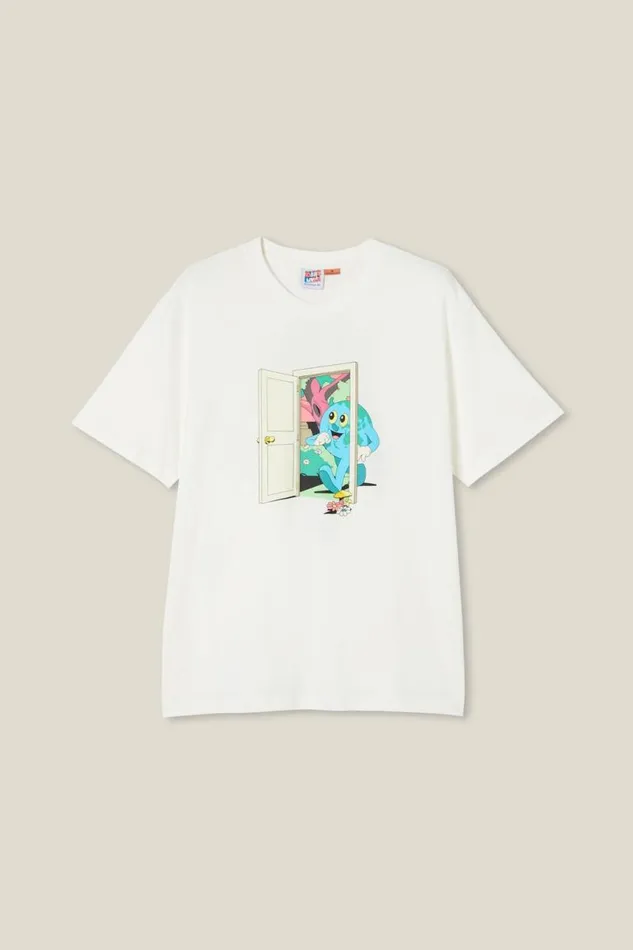 Cotton On Tees and Tanks Dabsmyla Loose Fit TShirt Lcn Dab Vintage White World Peace 8211 Men Cotton On Tees and Tanks Dabsmyla Loose Fit TShirt Lcn Dab Vintage White World Peace 8211 Men
