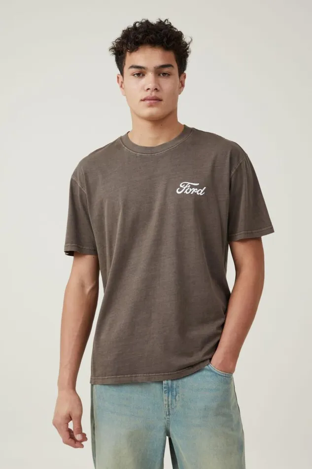 Cotton On Tees and Tanks Ford Loose Fit TShirt Lcn Ford Washed Chocolatebronco Blueprint 8211 Men