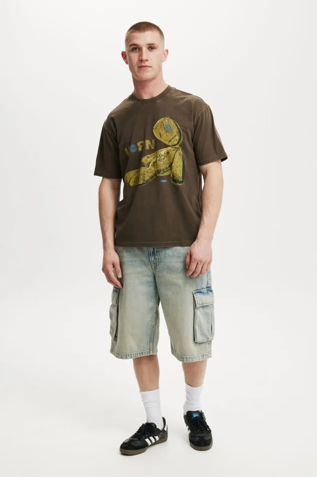 Cotton On Tees and Tanks Premium Loose Fit Music TShirt Lcn Wmg Ashen Brownkorn 8211 Issues 8211 Men