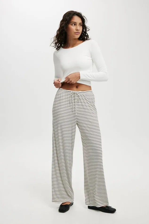 Cotton On Tops Ever Smooth Backless Long Sleeve Top Vintage White 8211 Women Cotton On Tops Ever Smooth Backless Long Sleeve Top Vintage White 8211 Women