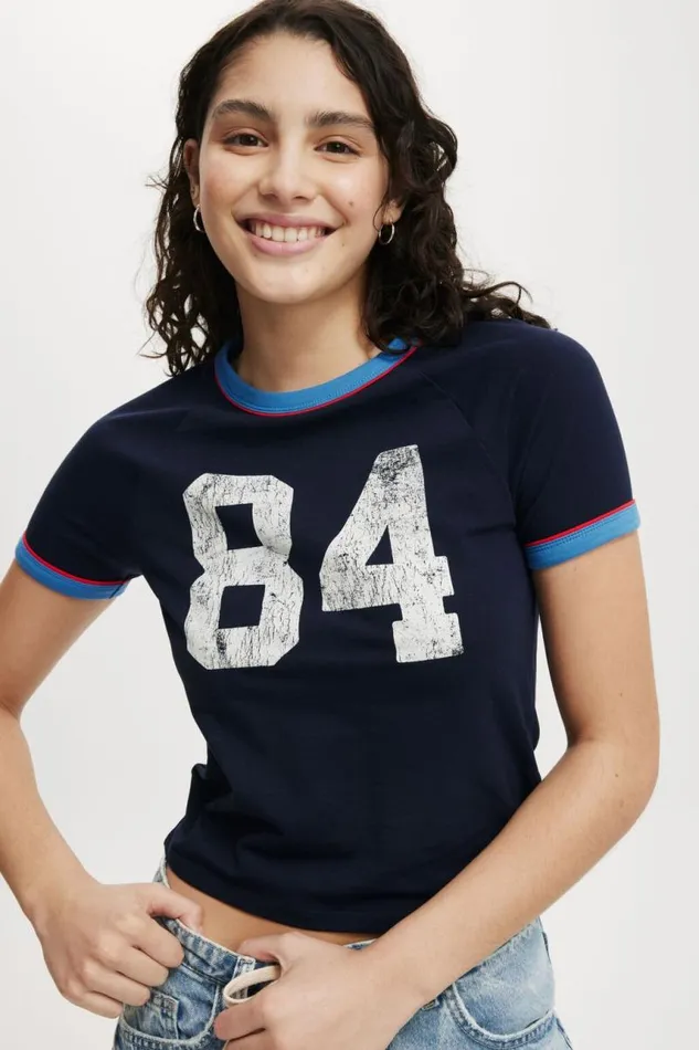 Cotton On Tops Fitted Graphic Lcn Raglan Longline Tee 84 Winter Night 8211 Women