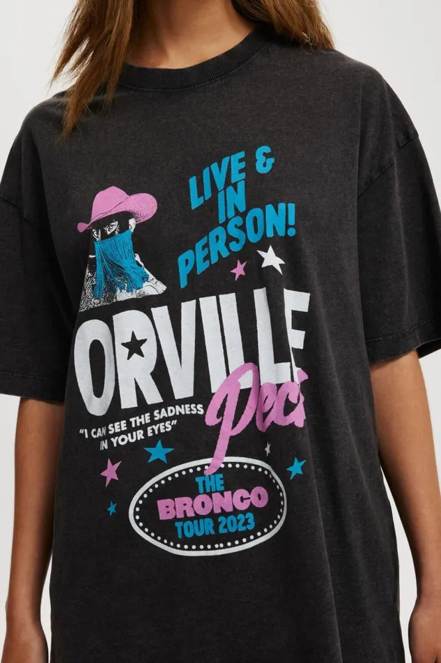 Cotton On Tops The Lcn Music Boxy Graphic Tee Lcn Mt Orville Peck Washed Black 8211 Women Cotton On Tops The Lcn Music Boxy Graphic Tee Lcn Mt Orville Peck Washed Black 8211 Women