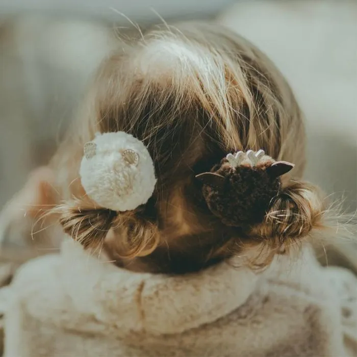 Donsje Amsterdam Accessories Baby Ploto Hairclip Hazelnut Curly Faux Fur