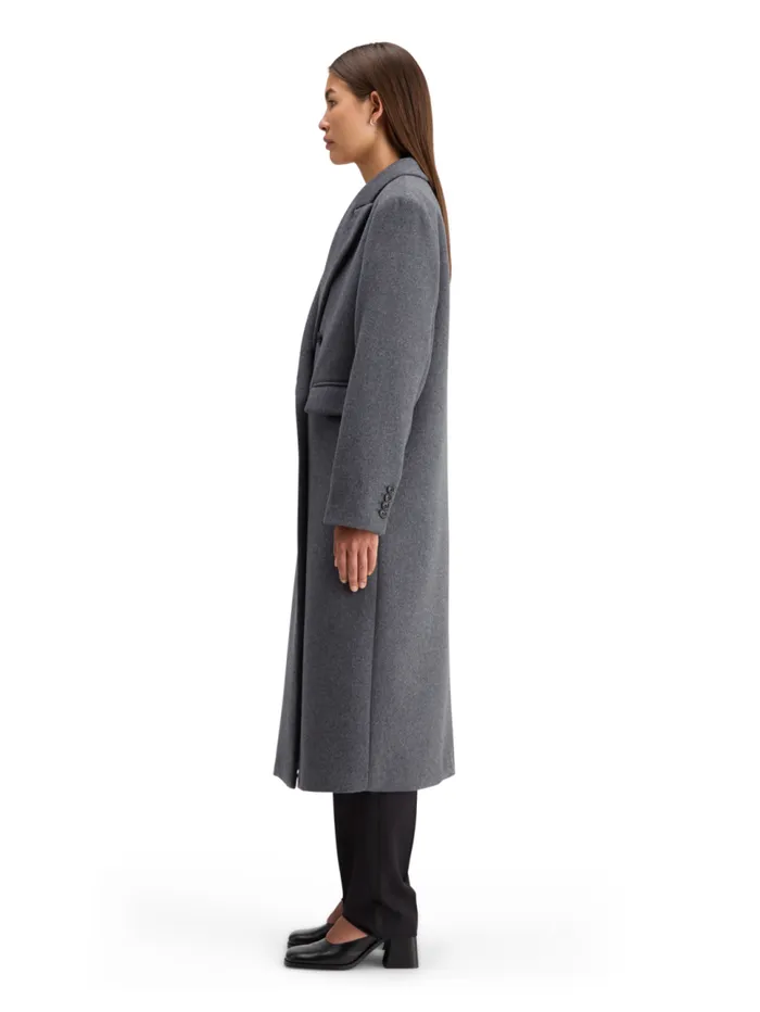 DOUBLE BREASTED TAILORED WOOL BLEND COAT Charcoal Melange Women Scotch and Soda Jackets and Coats DOUBLE BREASTED TAILORED WOOL BLEND COAT Charcoal Melange Women Scotch and Soda Jackets and Coats
