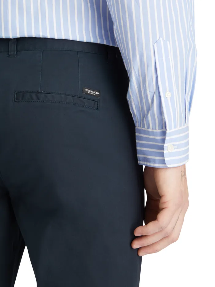 Essential Mott Cottonblend Twill Chino Sand Men Scotch and Soda Essentials