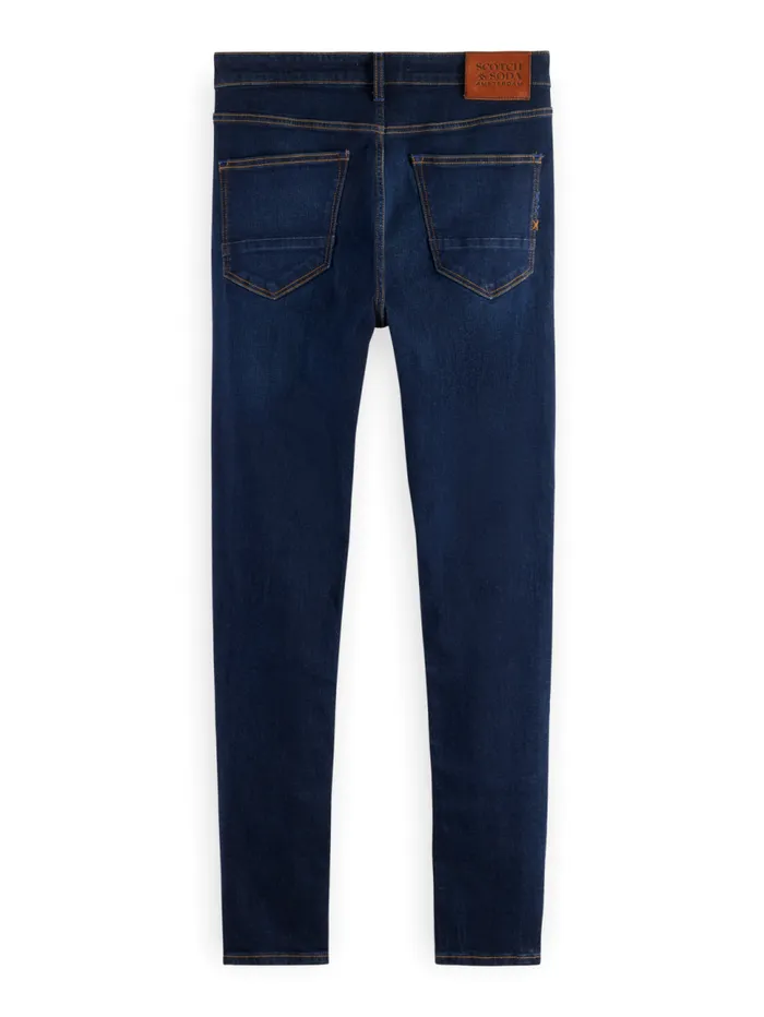 Essential SKIM SKINNY JEANS BEATEN BLUE Beaten Blue Men Scotch and Soda Essentials