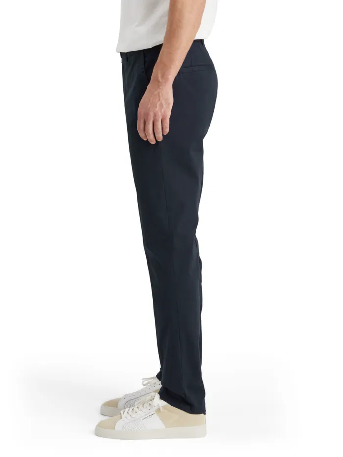 Essential Stuart 8211 Cottonblend Twill Chino Sand Men Scotch and Soda Essentials Essential Stuart 8211 Cottonblend Twill Chino Sand Men Scotch and Soda Essentials