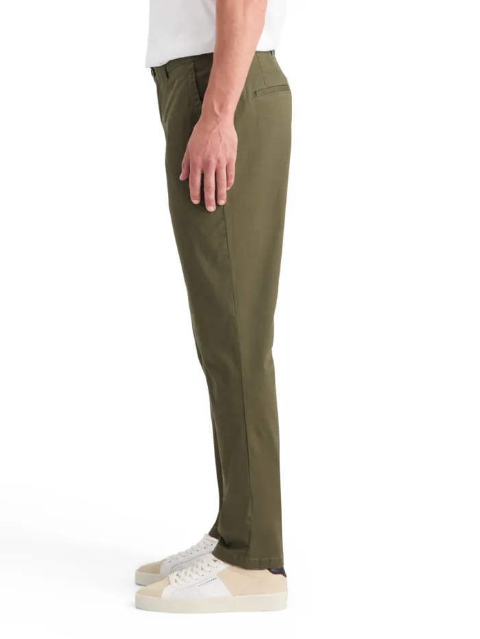 Essential Stuart 8211 Cottonblend Twill Chino Sand Men Scotch and Soda Essentials Essential Stuart 8211 Cottonblend Twill Chino Sand Men Scotch and Soda Essentials