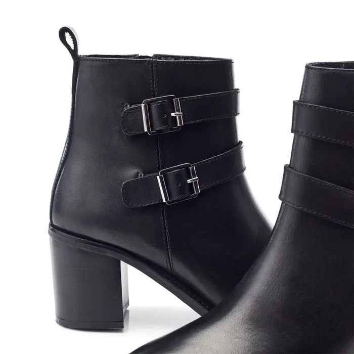 Heeled And Wedge Boots Women Moda In Pelle Bsoleful BAstoria Black Leather