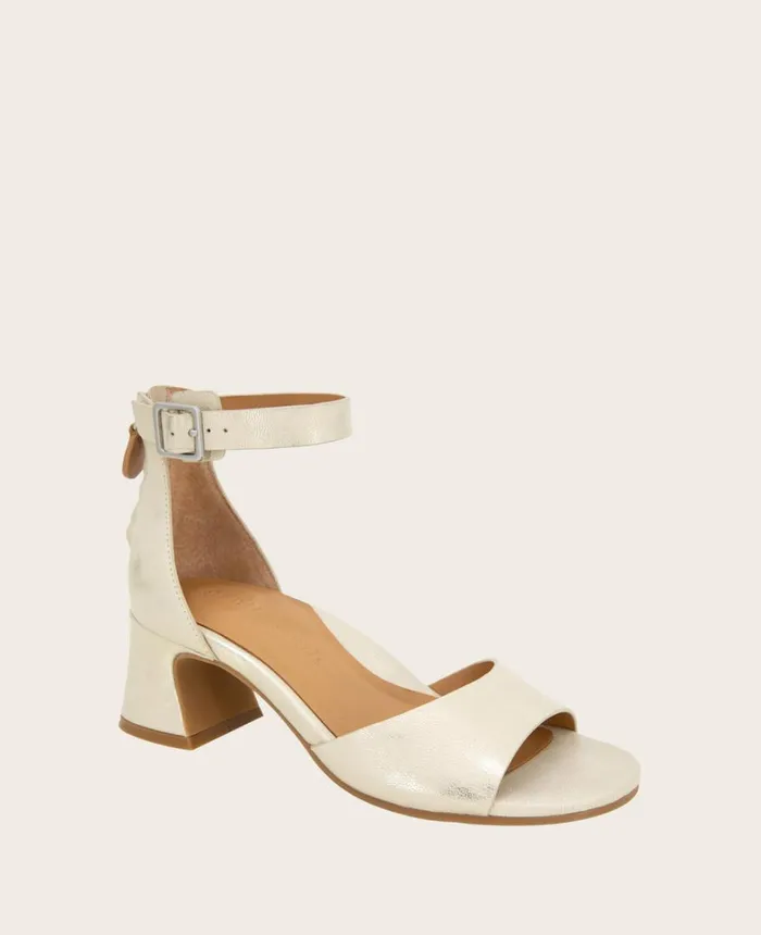 Kenneth Cole Sandals and Wedges Women GENTLE SOULS Iona Heeled Sandal Ice Kenneth Cole Sandals and Wedges Women GENTLE SOULS Iona Heeled Sandal Ice