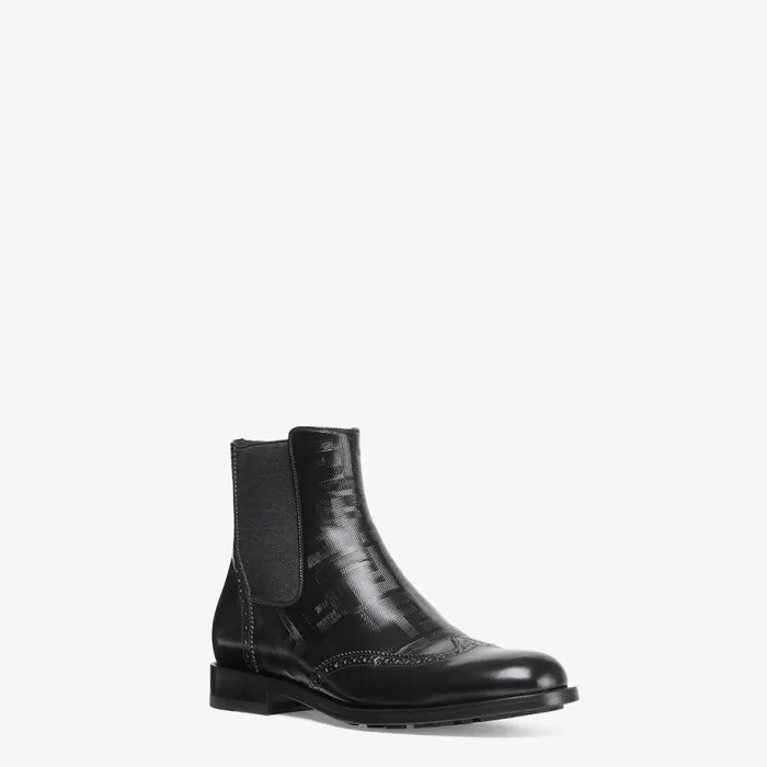 Man Black Leather Chelsea Boots Black Fendi Lace Ups and Boots