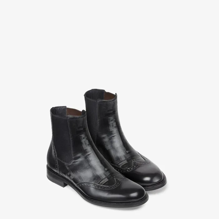 Man Black Leather Chelsea Boots Black Fendi Lace Ups and Boots