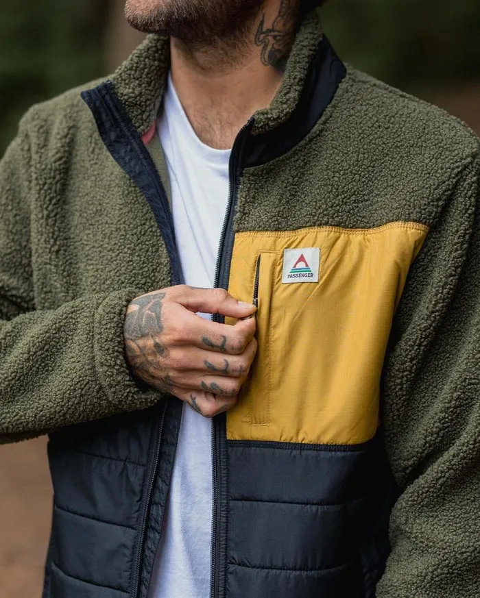 Men Tops Passenger Born Explorer Recycled PolarLined Sherpa Fleece Khaki Khaki