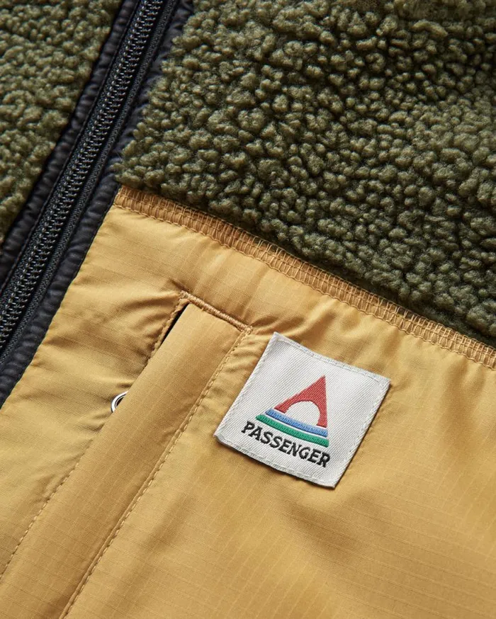 Men Tops Passenger Born Explorer Recycled PolarLined Sherpa Fleece Khaki Khaki