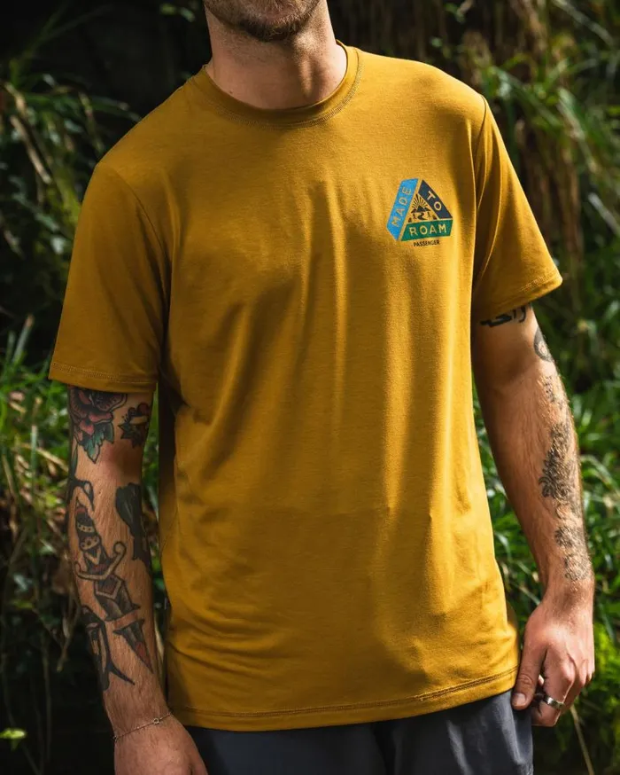 Men Tops Passenger Trail Active Recycled Tshirt Dusty Ochre Dusty Ochre