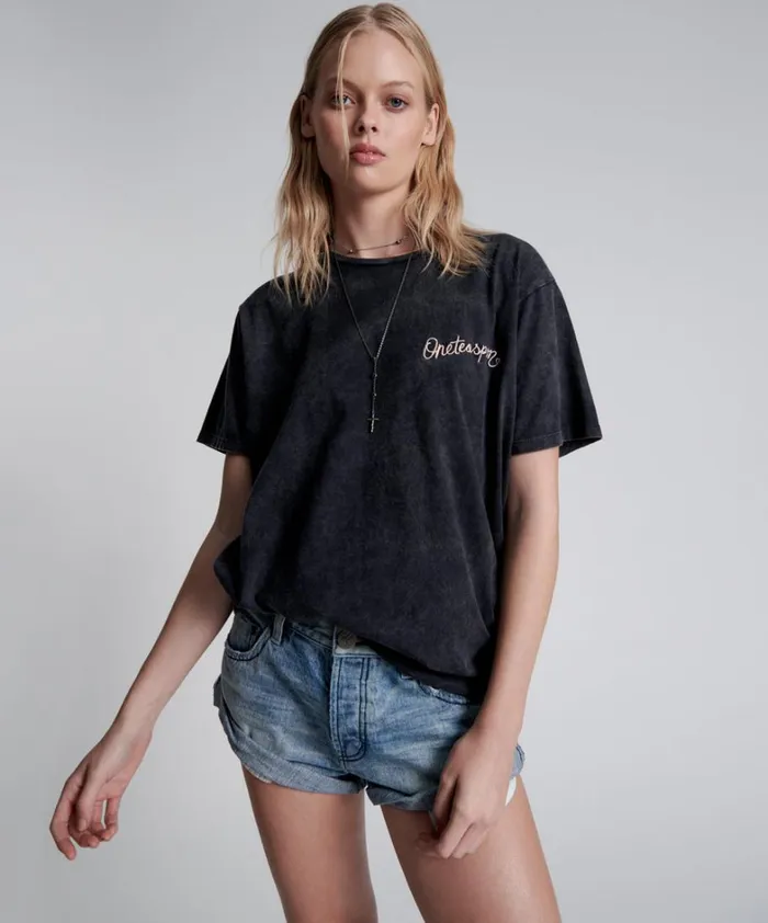 One Teaspoon Graphic Tees ONE TEASPOON EMBROIDERED UNISEX LOGO TEE 8211 Women One Teaspoon Graphic Tees ONE TEASPOON EMBROIDERED UNISEX LOGO TEE 8211 Women