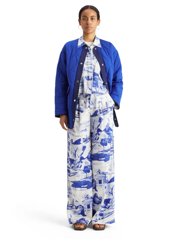 Oversized Onion Quilt Liner Jacket Electric Blue Women Scotch and Soda Jackets and Coats Oversized Onion Quilt Liner Jacket Electric Blue Women Scotch and Soda Jackets and Coats