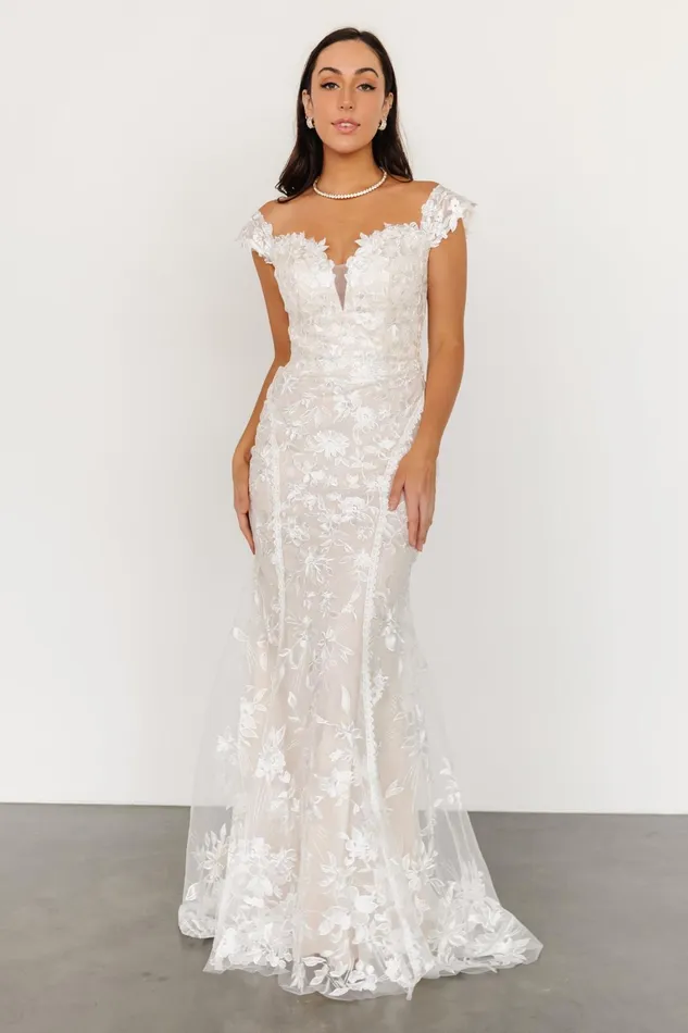 Peony Lace Bridal Gown Ivory Women Baltic Born Bridal