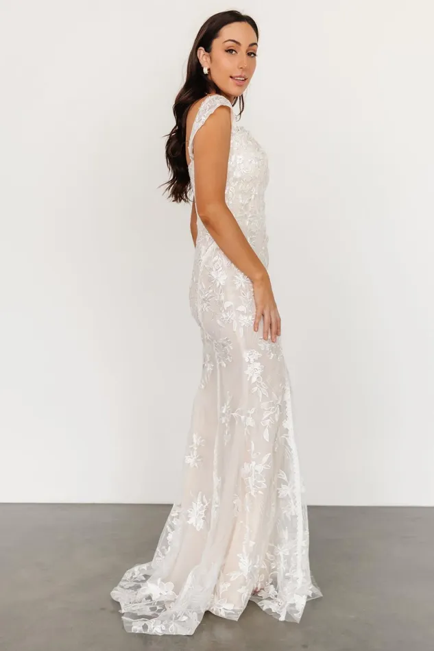 Peony Lace Bridal Gown Ivory Women Baltic Born Bridal