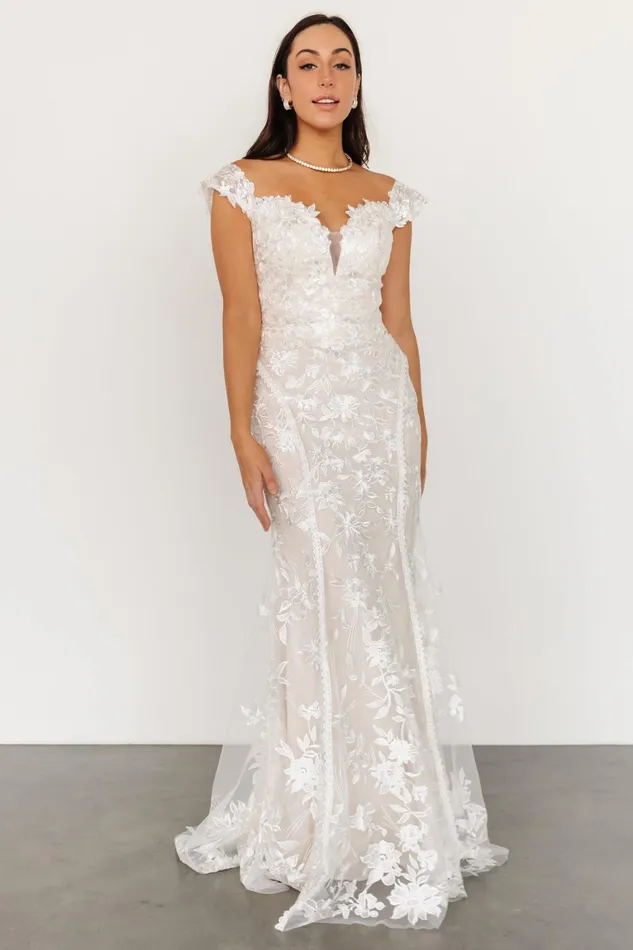 Peony Lace Bridal Gown Ivory Women Baltic Born Bridal