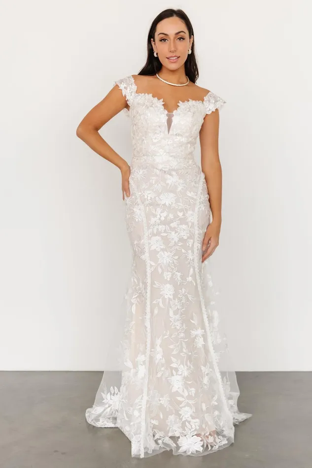 Peony Lace Bridal Gown Ivory Women Baltic Born Bridal