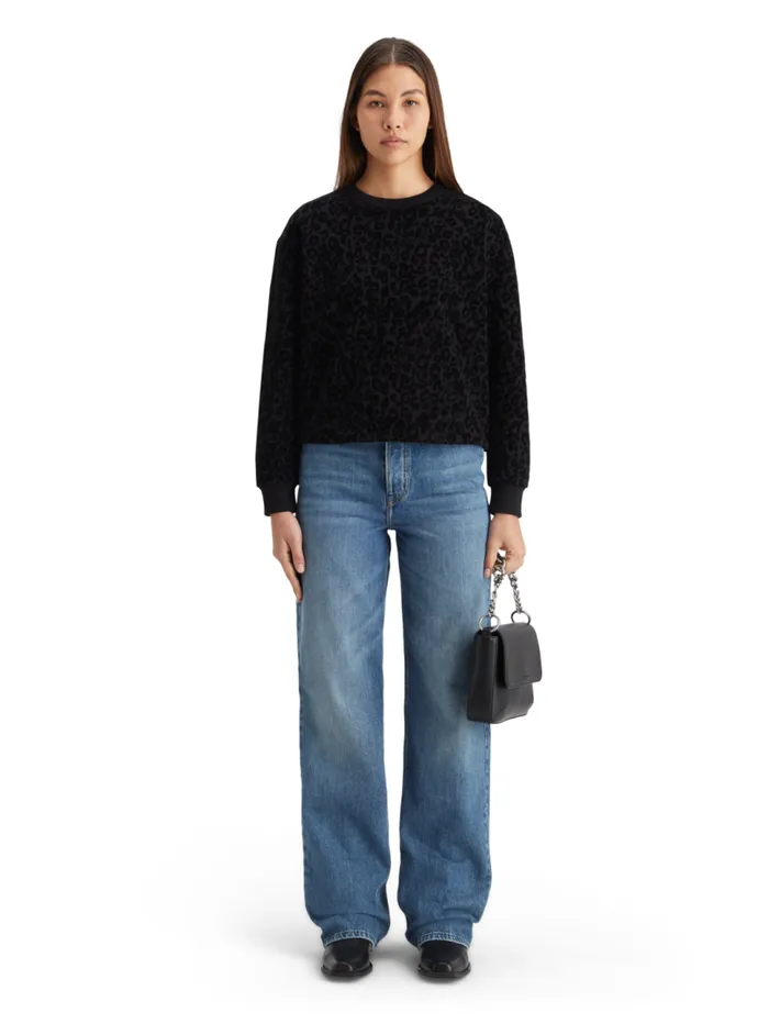 Relaxed Fit Sweatshirt With Flock Artwork Evening Black Women Scotch and Soda Sweatshirts and Hoodies Relaxed Fit Sweatshirt With Flock Artwork Evening Black Women Scotch and Soda Sweatshirts and Hoodies