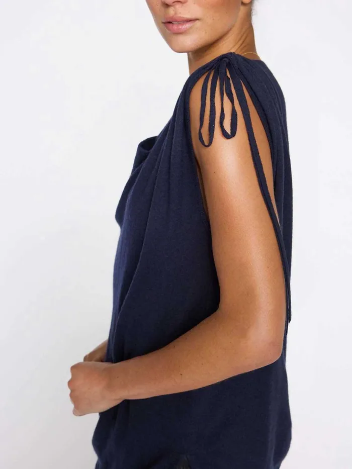 The Vos Top Baltic Navy Women Brochu Walker Tops