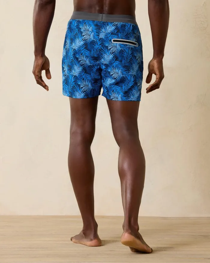 Tommy Bahama Cayman Isles Bermuda Batik IslandZone 10Inch Hybrid Shorts Coal Men Shorts Tommy Bahama Cayman Isles Bermuda Batik IslandZone 10Inch Hybrid Shorts Coal Men Shorts