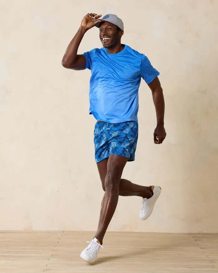 Tommy Bahama Cayman Isles Bermuda Batik IslandZone 10Inch Hybrid Shorts Coal Men Shorts Tommy Bahama Cayman Isles Bermuda Batik IslandZone 10Inch Hybrid Shorts Coal Men Shorts