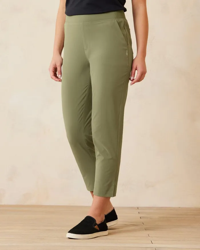 Tommy Bahama Sunray Cove Hybrid Joggers White Women Pants and Crops