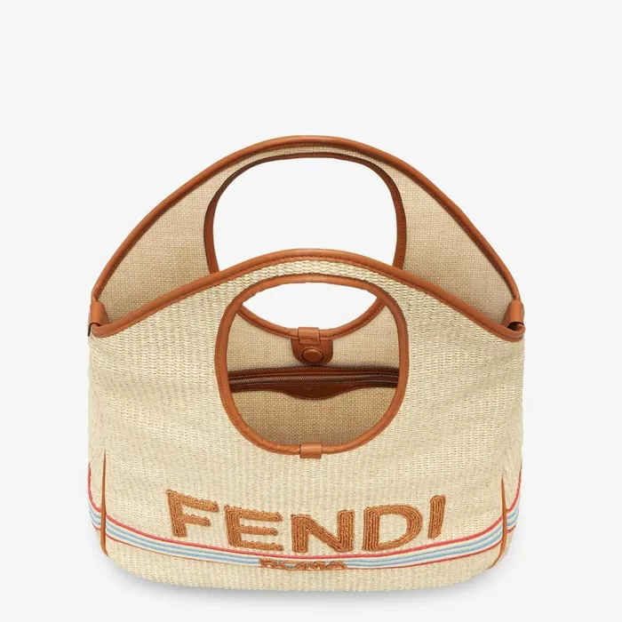 Woman Shopper In Natural Straw Beige Fendi Tote Bags