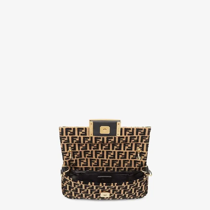 Woman Undefined Fendi Mini Bags
