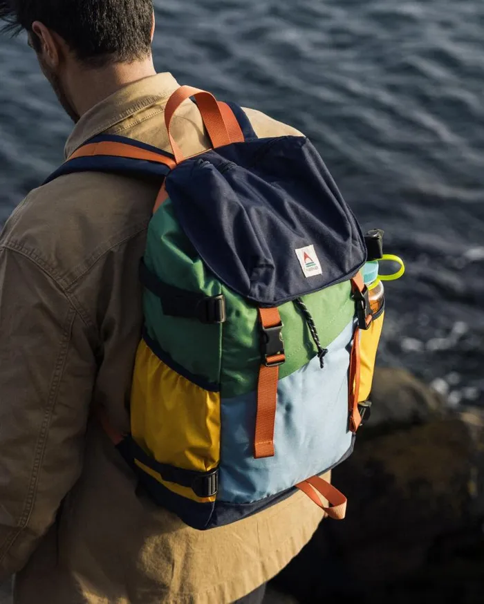 WomenMen Backpacks and Bags Passenger Boondocker Recycled 26L Backpack Navy Laurel Green Blue Haze Navy Laurel Green Blue Haze