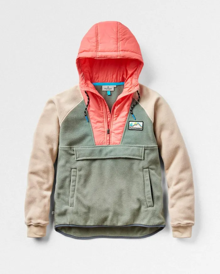 Women Tops Passenger Alexander Recycled Polar Hooded Fleece Pistachio Pistachio