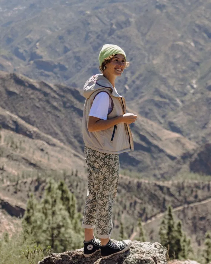 Women Tops Passenger Beebalm Recycled Sherpa Fleece Vest Oatmeal Oatmeal