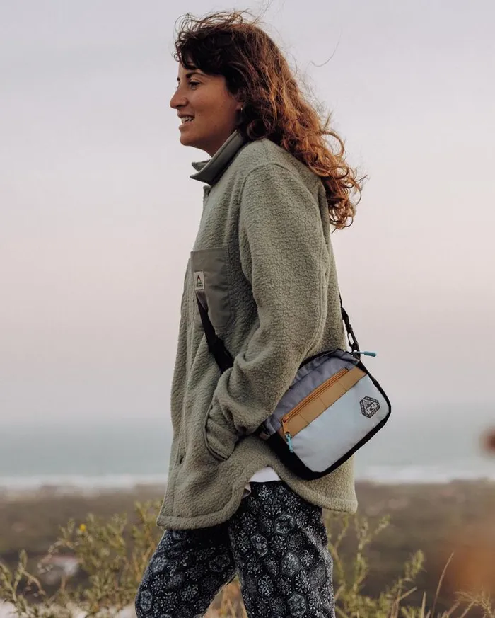 Women Tops Passenger Rappel Recycled Sherpa Oversized Shirt Pistachio Pistachio