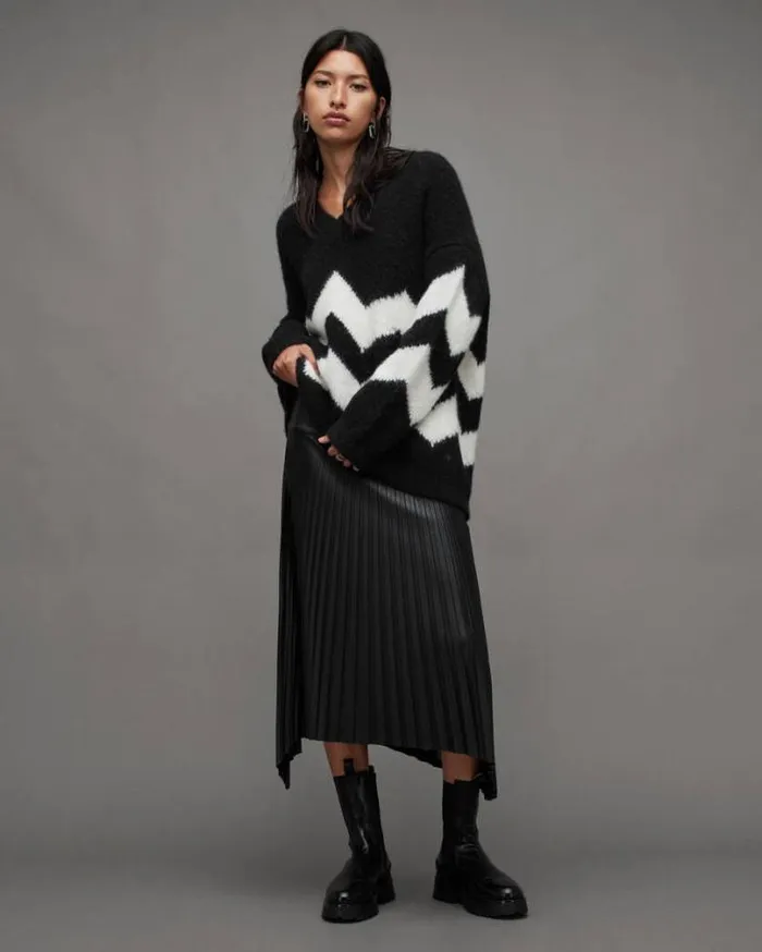 Ziggi Zig Zag Striped VNeck Sweater Blackchalk White Women AllSaints Sweaters Ziggi Zig Zag Striped VNeck Sweater Blackchalk White Women AllSaints Sweaters